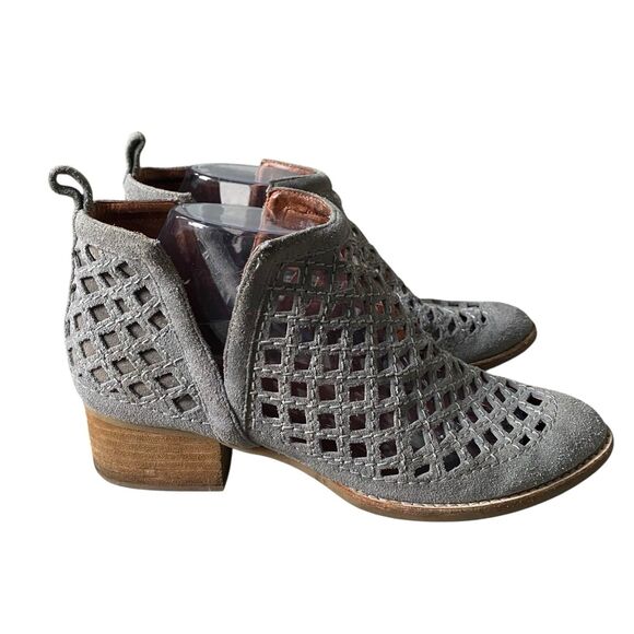 Jeffrey Campbell Taggart Ankle Booties 9 EU 395 Taupe Suede Leather Boho Grunge - Picture 1 of 8